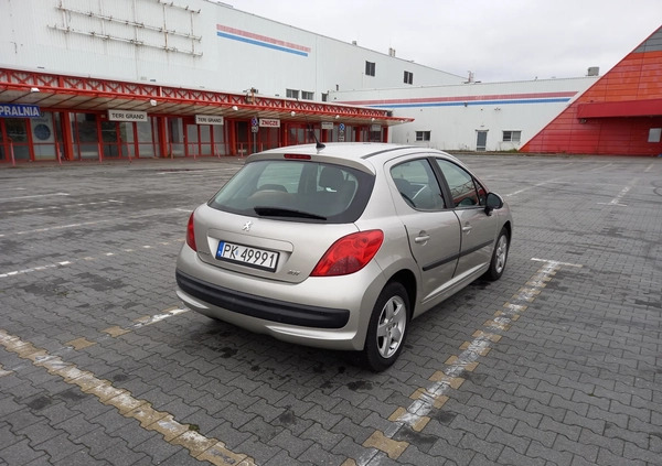 Peugeot 207 cena 4000 przebieg: 146000, rok produkcji 2006 z Kalisz małe 46